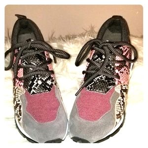 Steve Madden Sneakers